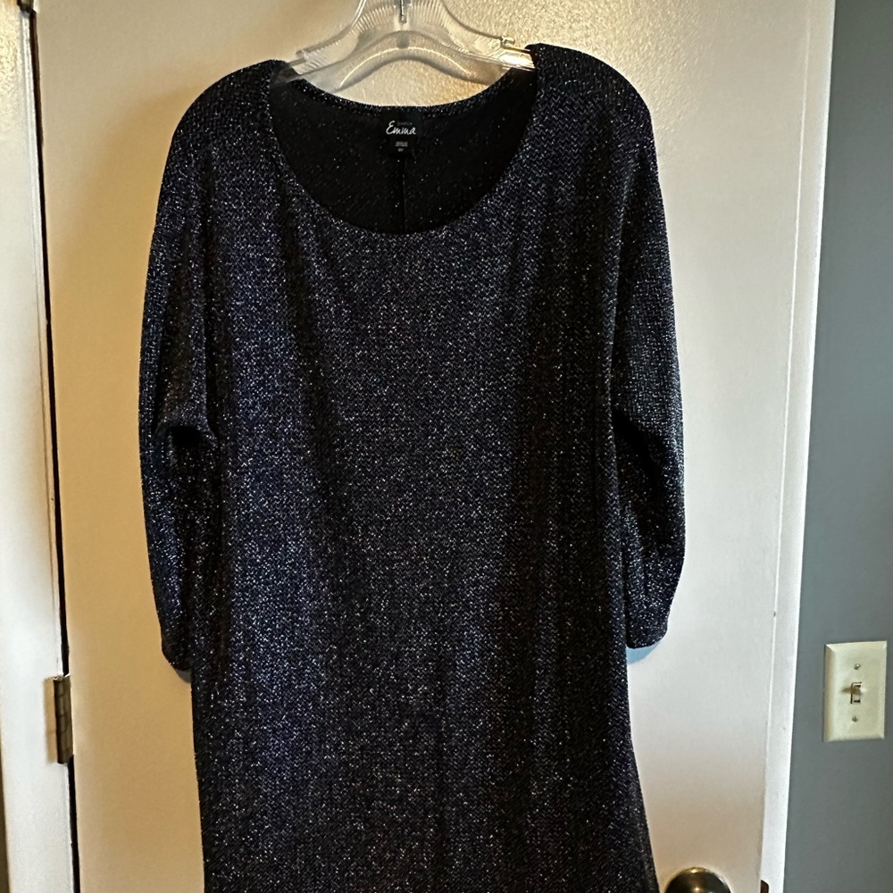 Simply Emma Black Glitter Top